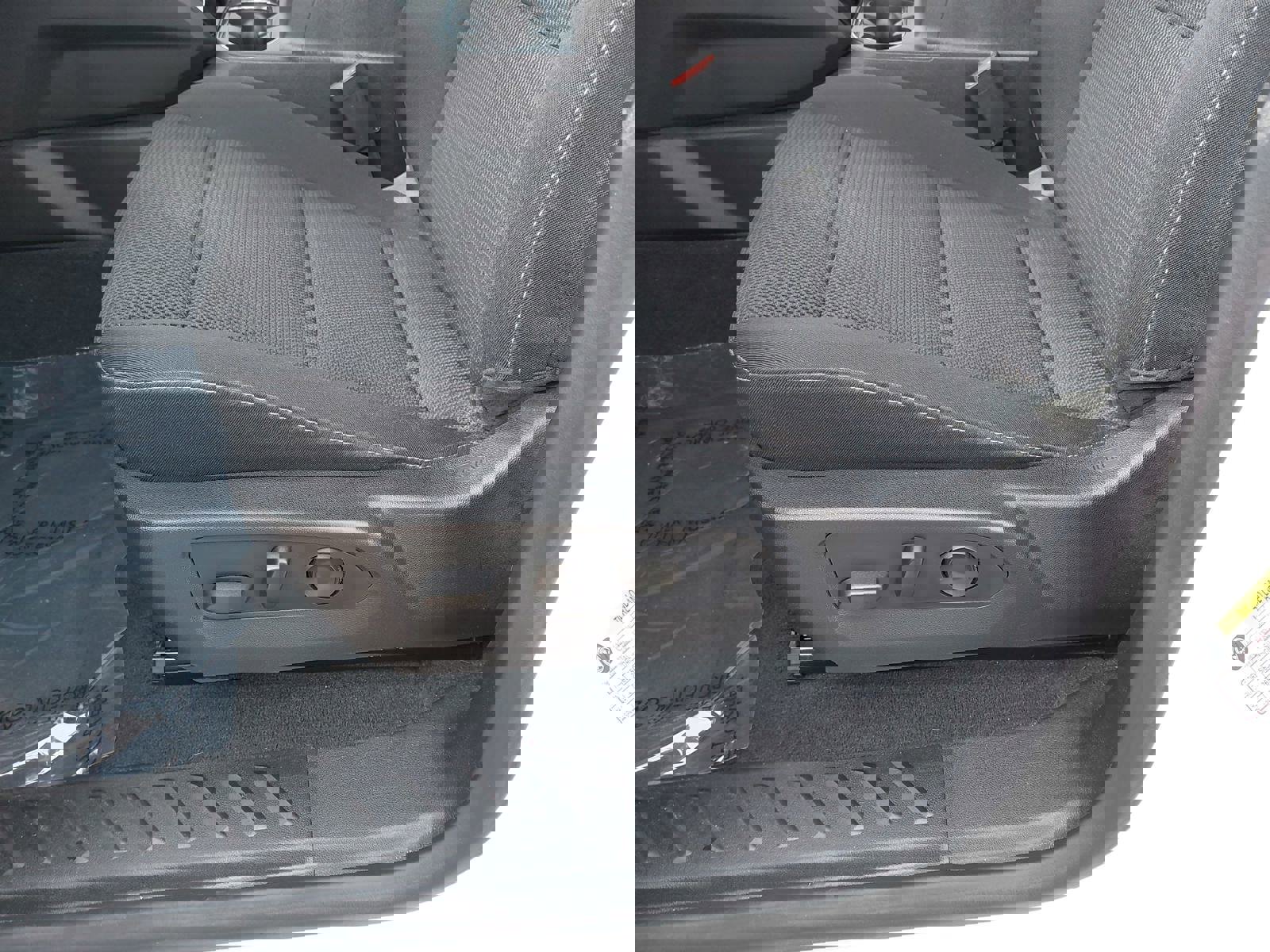 Used 2024 GMC Canyon Elevation w/ Convenience Package image 30