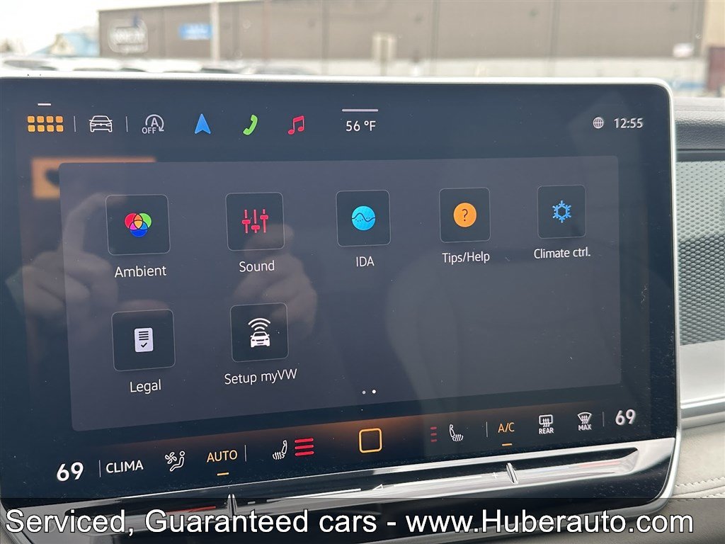 Used 2025 Volkswagen Tiguan SE AWD/4WD image 25