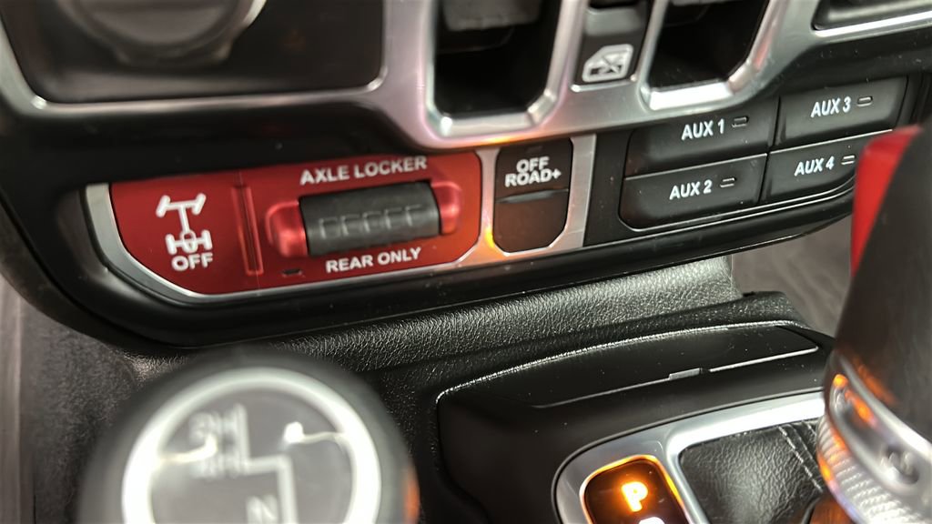 Used 2024 Jeep Gladiator Sport AWD/4WD image 21