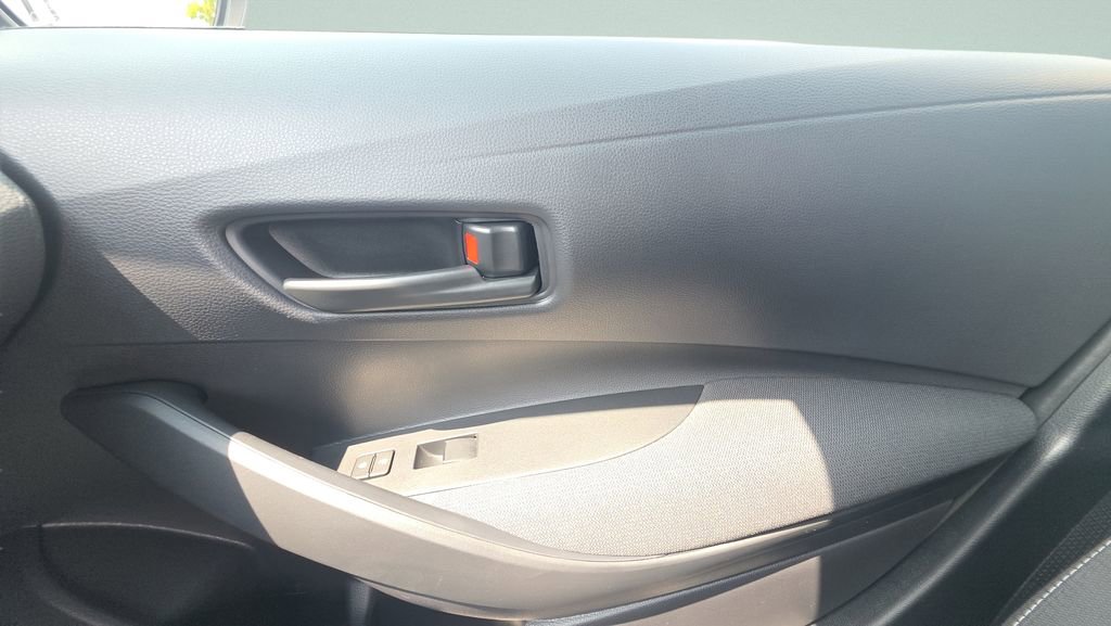 Used 2025 Toyota Corolla LE image 16