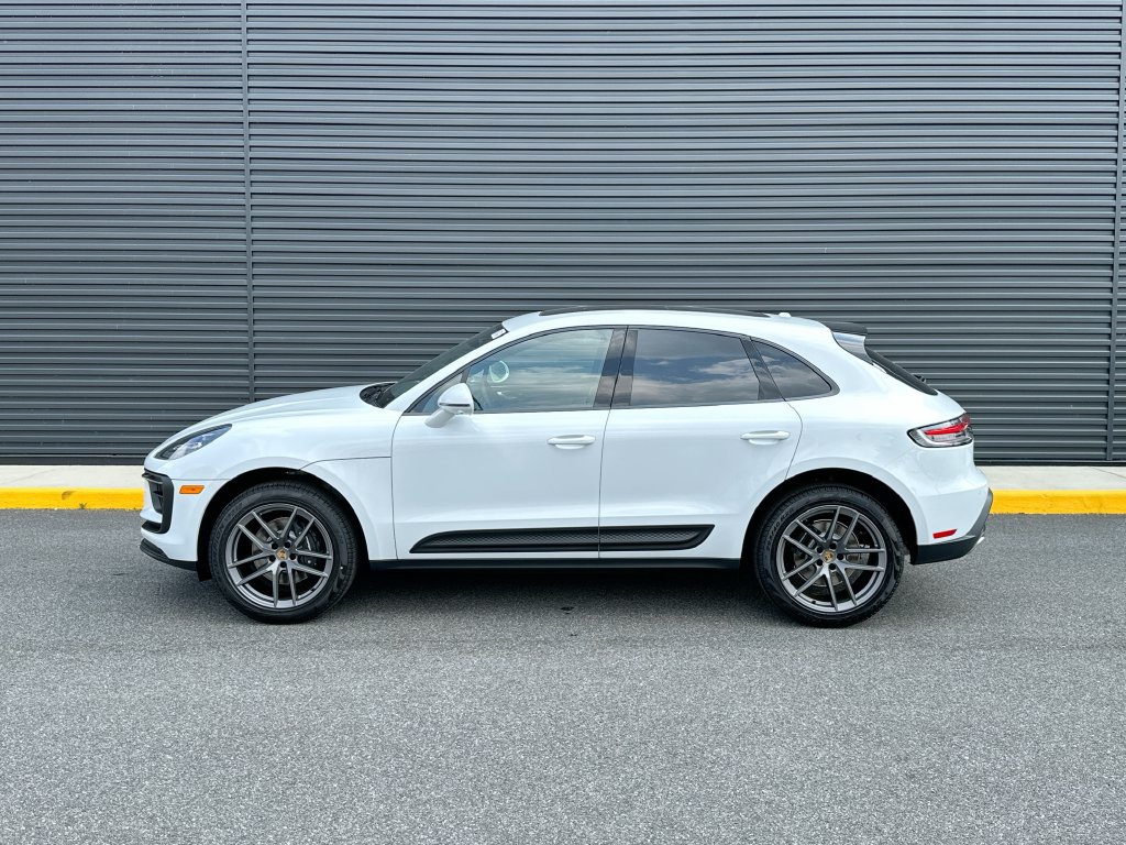 New 2026 Porsche Macan AWD/4WD image 2