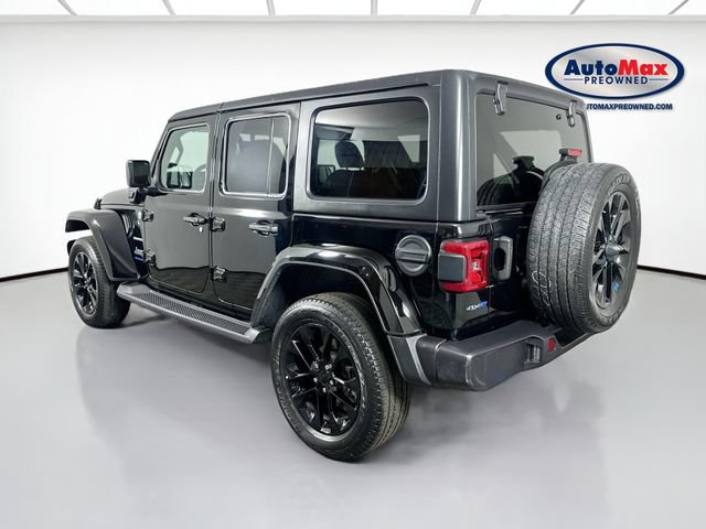 Used 2023 Jeep Wrangler Unlimited Sahara w/ Cold Weather Group AWD/4WD image 6
