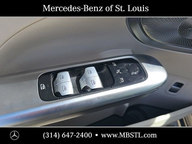 Used 2024 Mercedes-Benz C 300 Sedan image 16