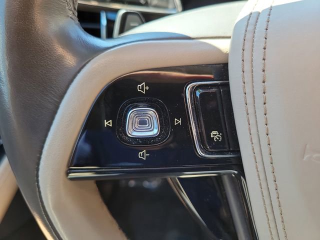 Used 2023 Lincoln Aviator Reserve w/ Equipment Group 201A image 5