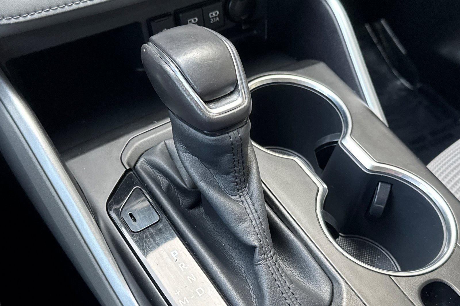 Certified 2020 Toyota Highlander LE image 28