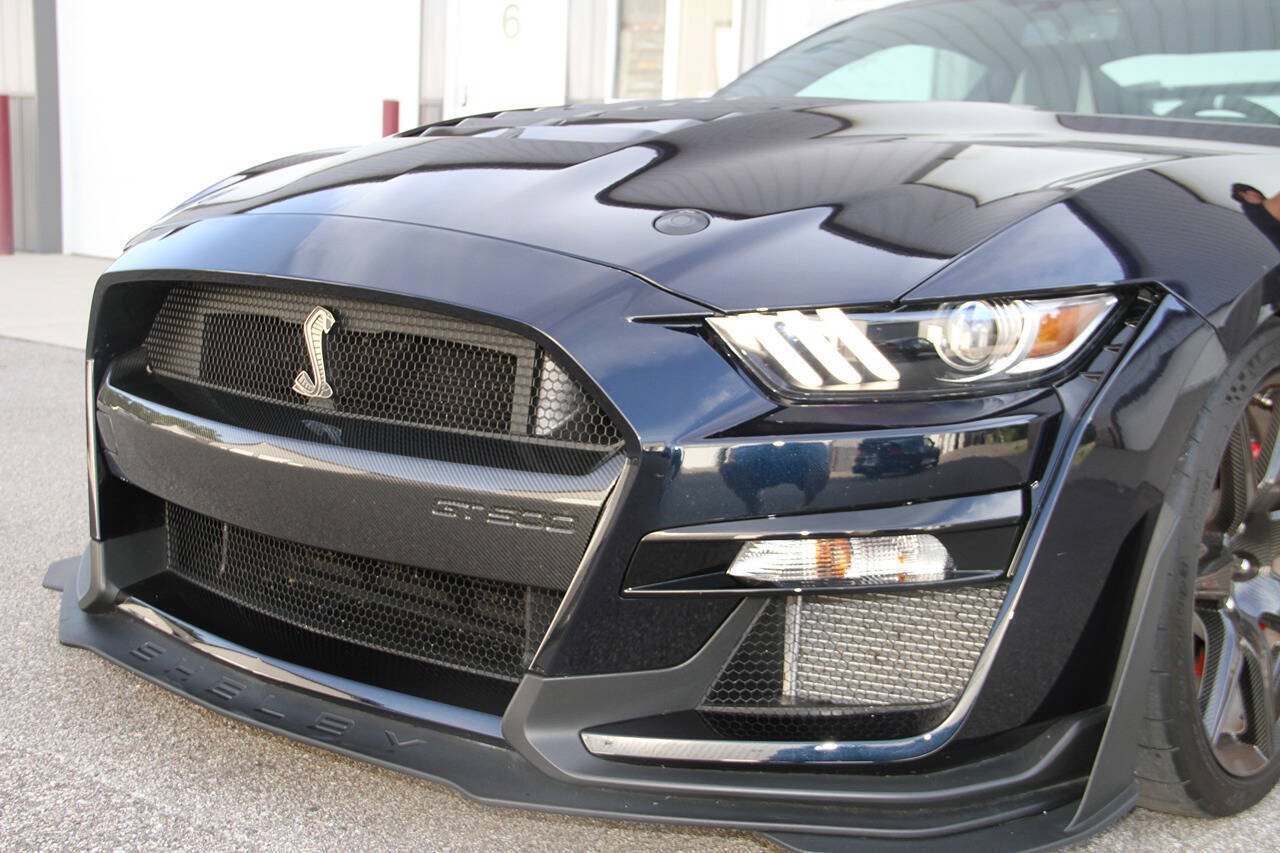 Used 2021 Ford Mustang Shelby GT500 w/ Carbon Fiber Track Pack RWD image 12
