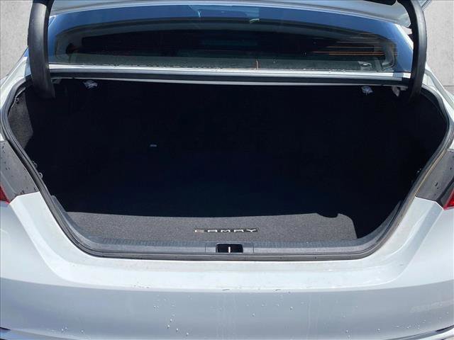 Used 2020 Toyota Camry SE w/ Audio Package FWD image 6