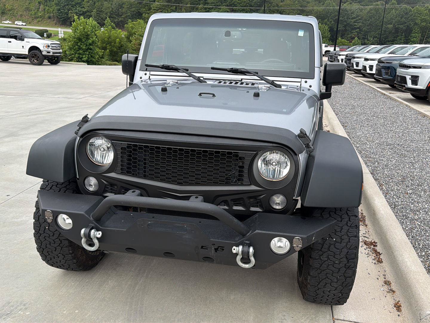 Used 2017 Jeep Wrangler Sport w/ Quick Order Package 24S AWD/4WD image 8