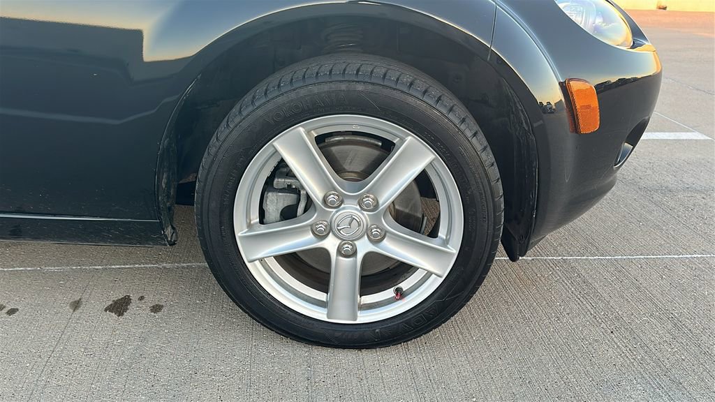 Used 2006 MAZDA MX-5 Miata Touring image 17