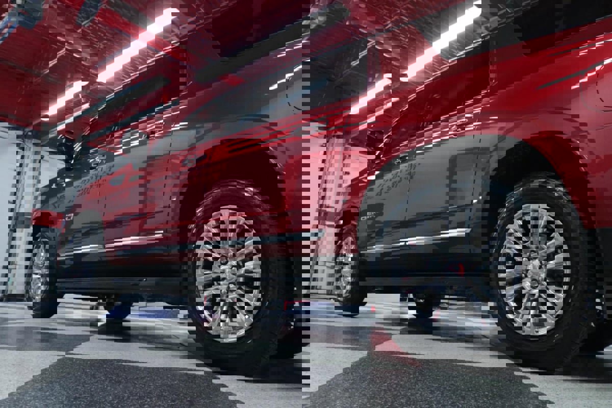 Used 2023 GMC Yukon XL Denali image 42