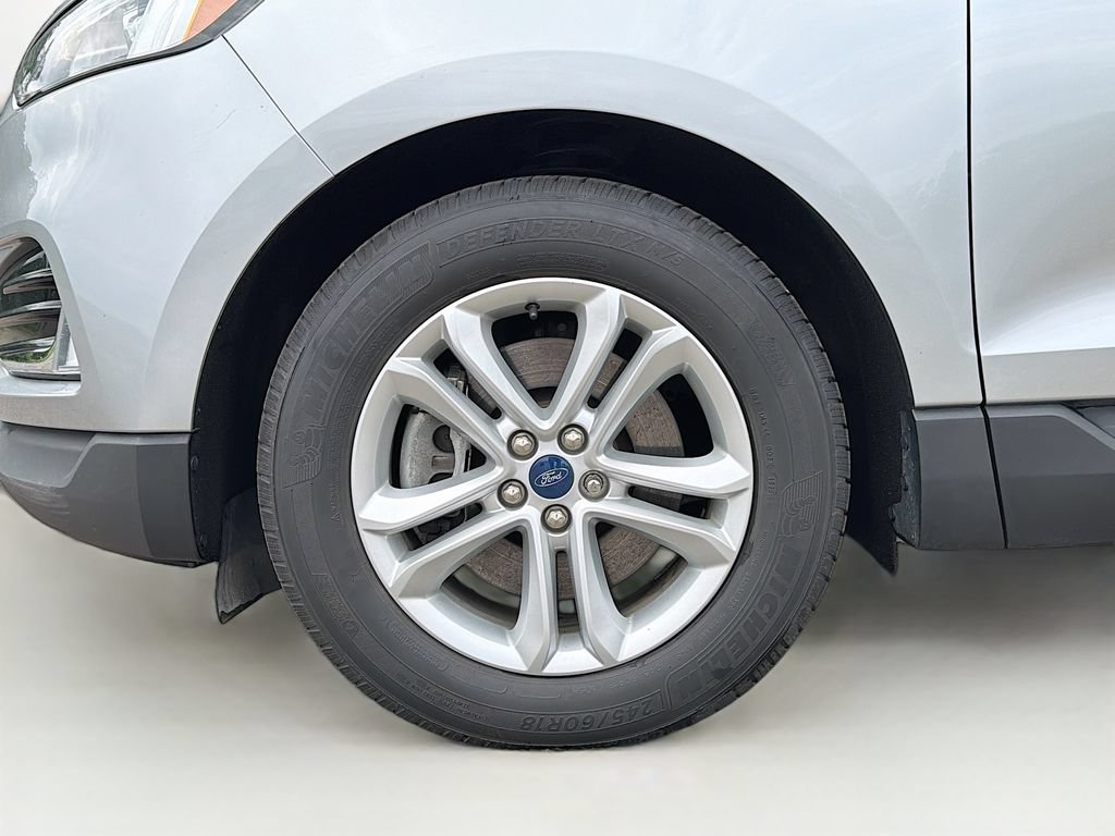 Used 2020 Ford Edge SEL w/ Cold Weather Package AWD/4WD image 31