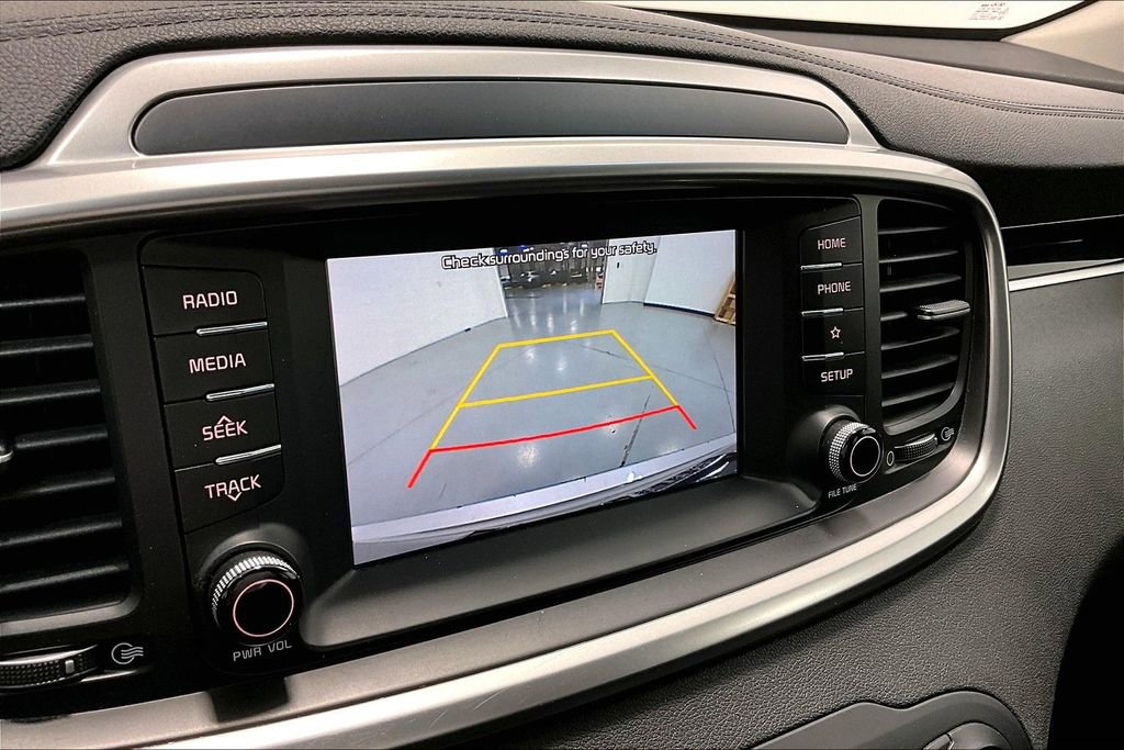 Used 2019 Kia Sorento L FWD image 29