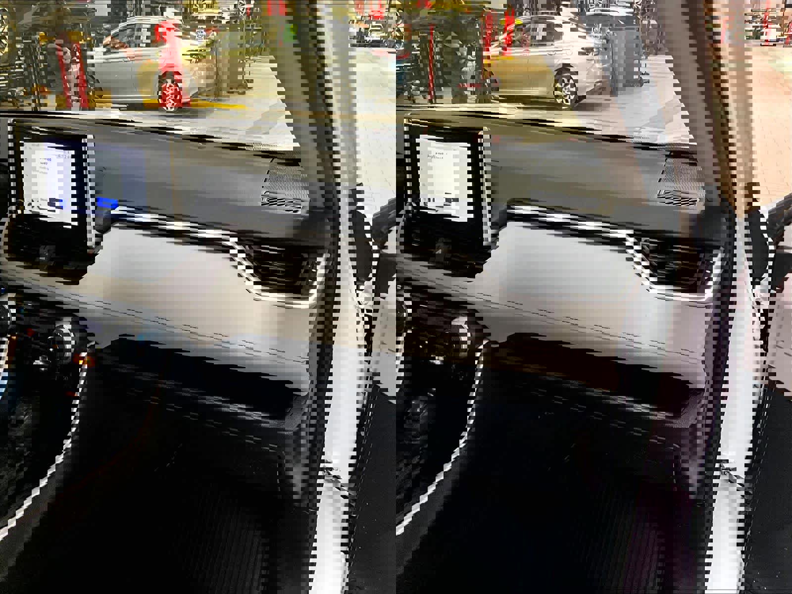 Used 2023 Toyota RAV4 XLE w/ Convenience Package image 13