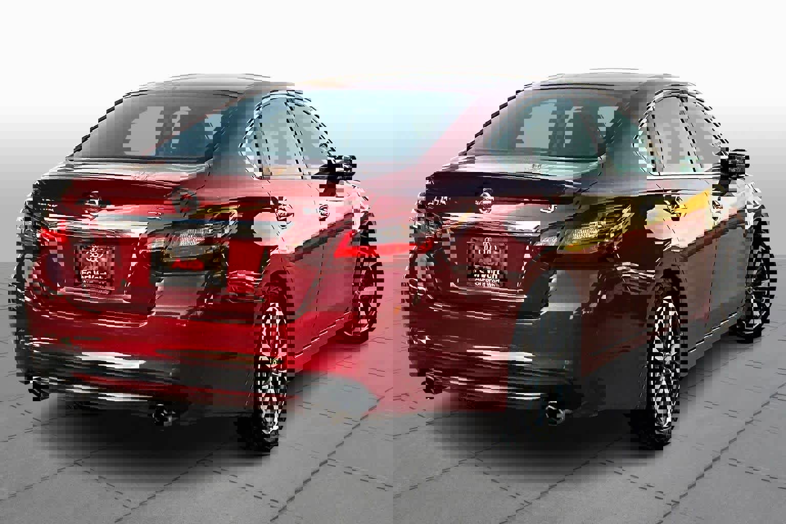 Used 2017 Nissan Altima 2.5 SR image 13