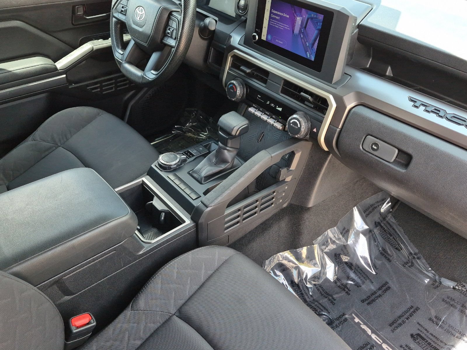 Certified 2025 Toyota Tacoma SR5 AWD/4WD image 14