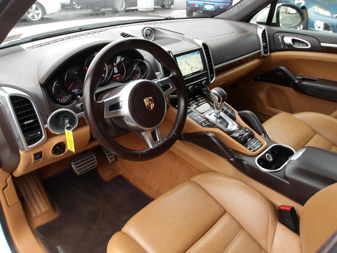 Used 2012 Porsche Cayenne Turbo AWD/4WD image 9