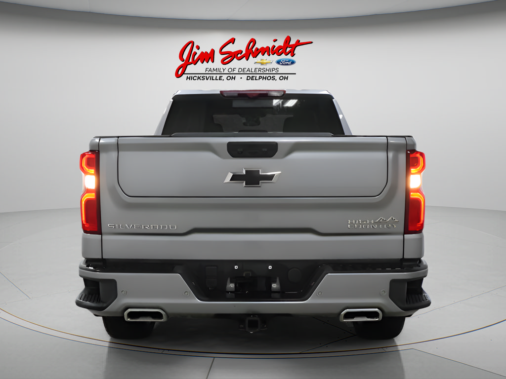 Used 2024 Chevrolet Silverado 1500 High Country w/ High Country Premium Package AWD/4WD image 5