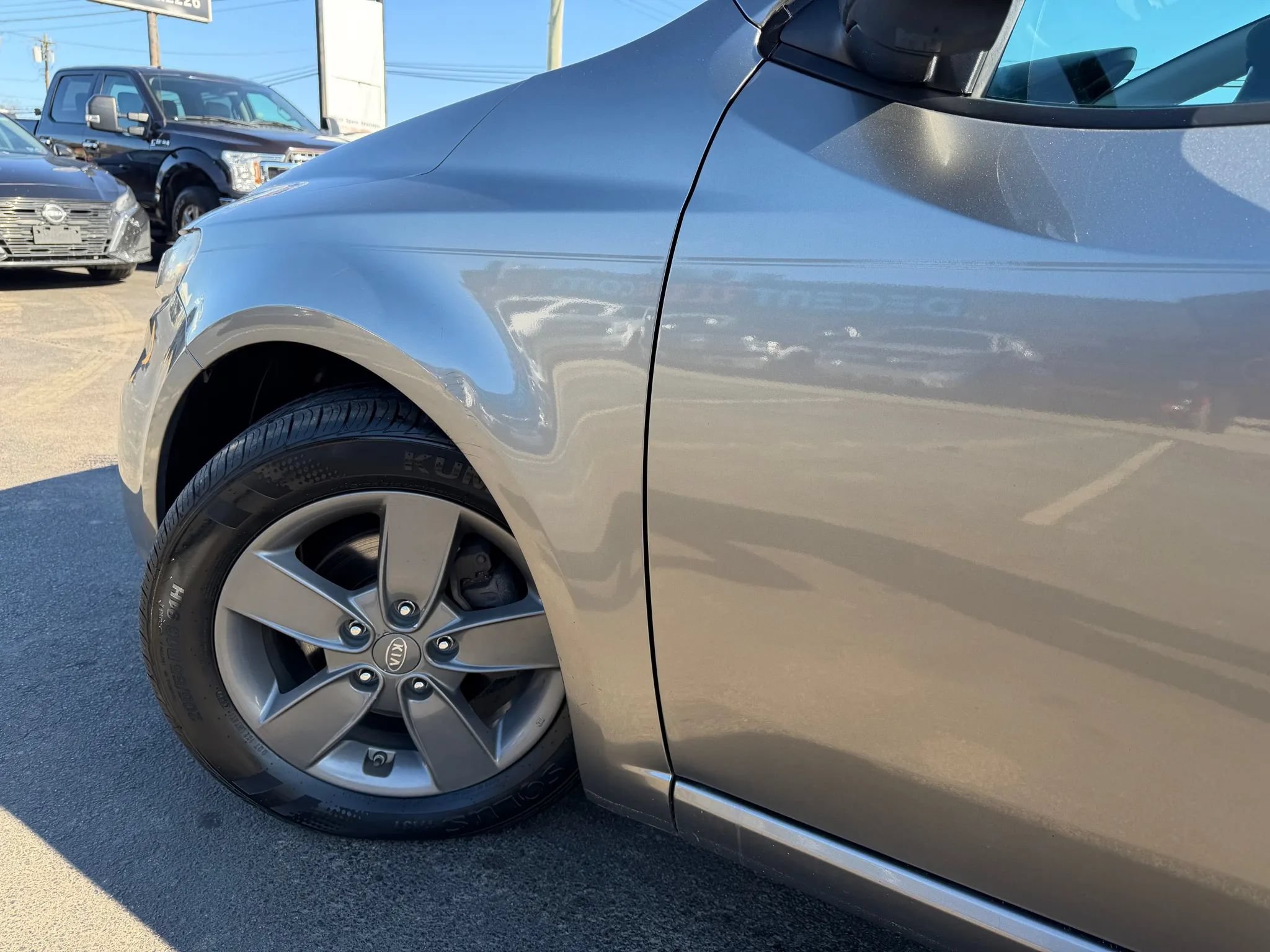 Used 2010 Kia Forte Koup EX FWD image 35