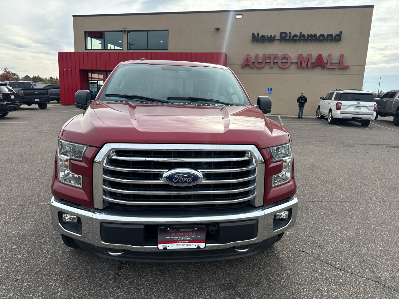 Used 2016 Ford F150 XLT w/ Equipment Group 302A Luxury image 8