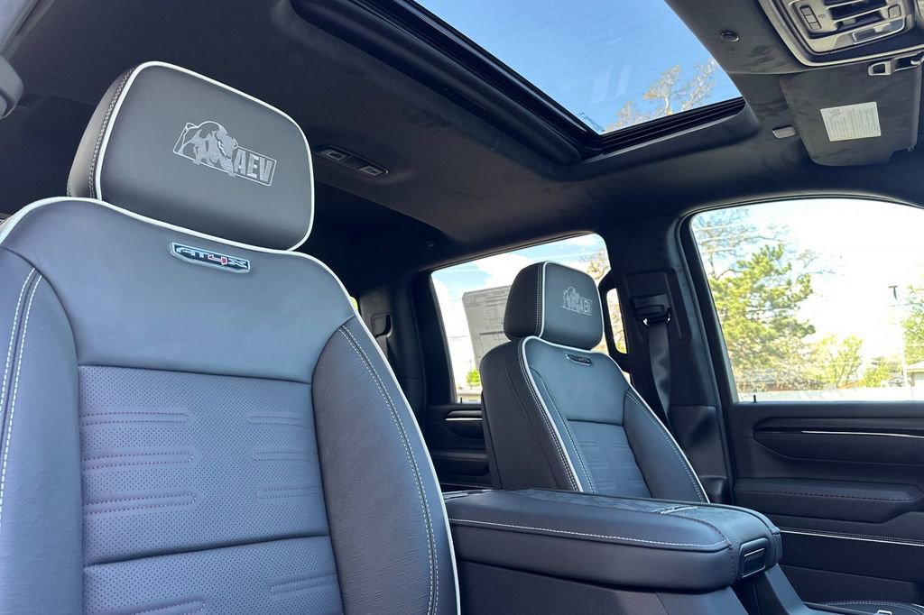 New 2026 GMC Sierra 2500 AT4X w/ AT4X AEV Edition AWD/4WD image 16