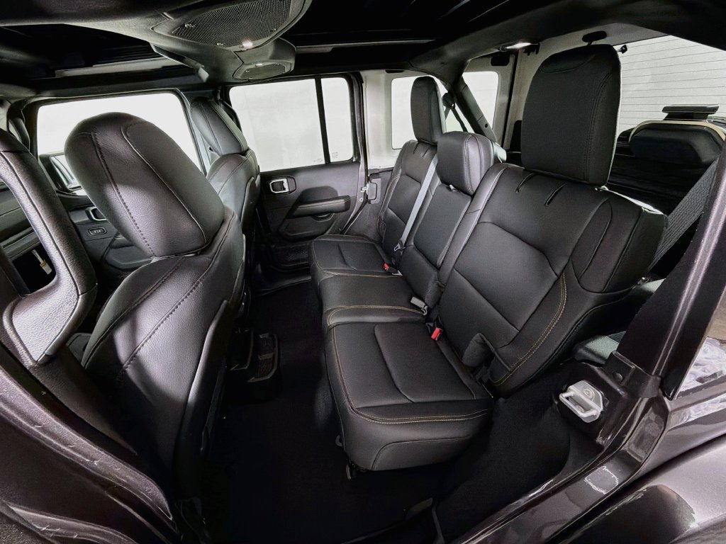New 2027 Jeep Wrangler Unlimited Sahara AWD/4WD image 25