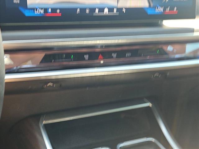 Certified 2024 BMW 760i xDrive AWD/4WD image 15