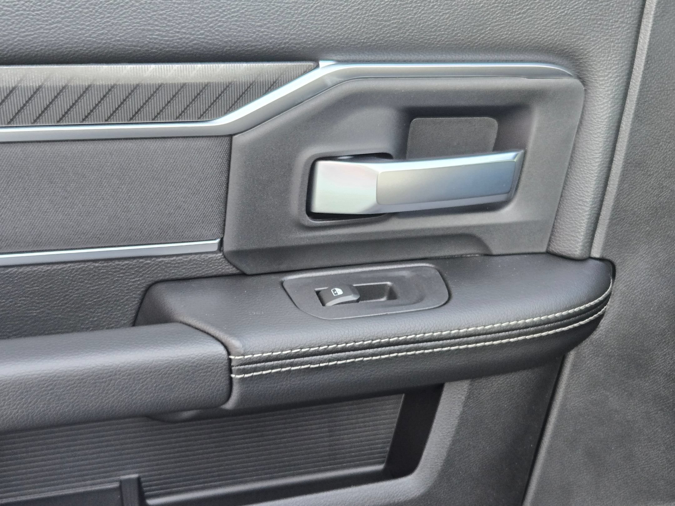New 2026 RAM 2500 Big Horn AWD/4WD image 31