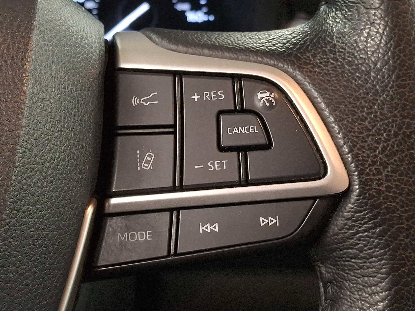 Used 2021 Toyota Sienna XLE w/ XLE Plus Package image 20