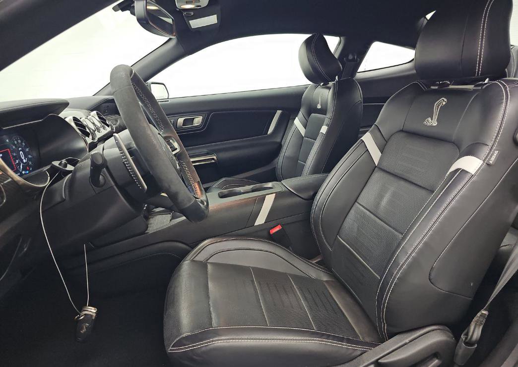 Used 2021 Ford Mustang Shelby GT500 w/ Technology Package image 7