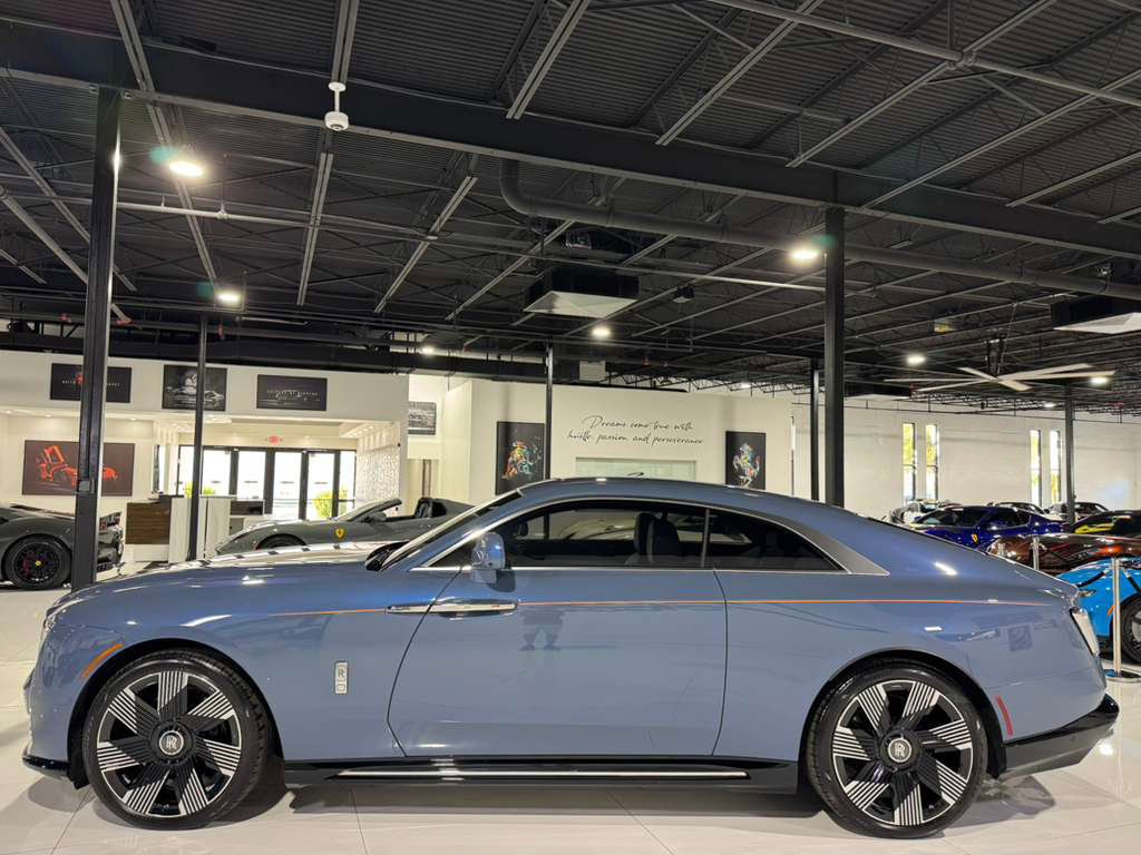 Used 2024 Rolls-Royce Spectre w/ Spectre Launch Package image 4