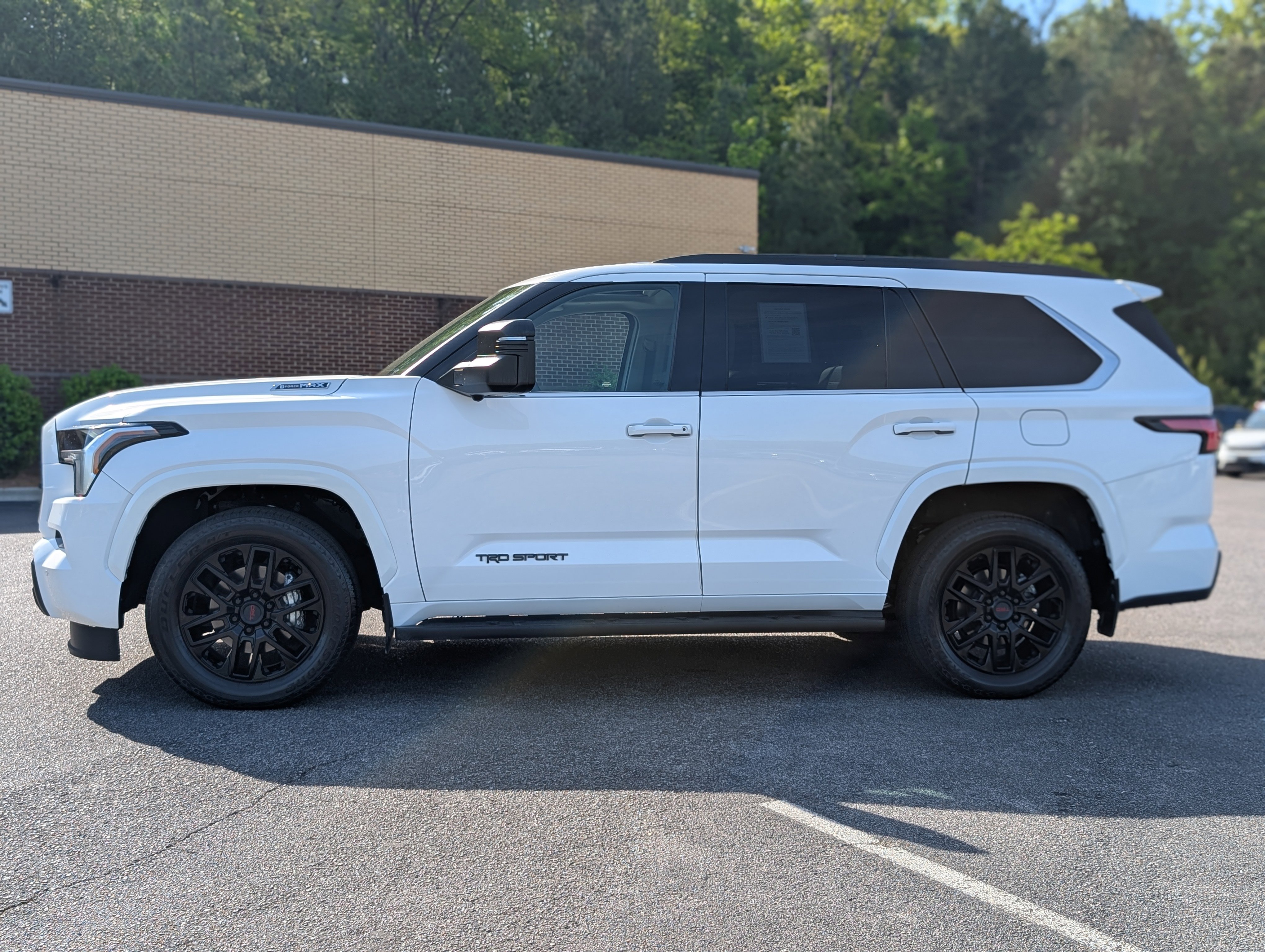 Used 2023 Toyota Sequoia SR5 w/ SR5 Premium Package RWD image 6