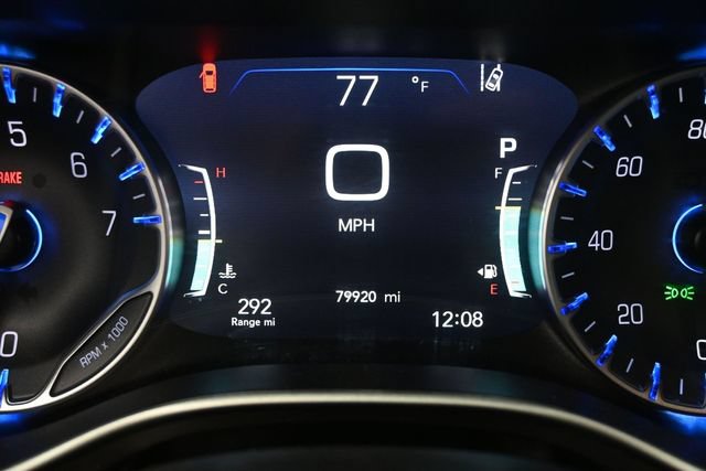 Used 2023 Chrysler Pacifica Touring-L FWD image 30
