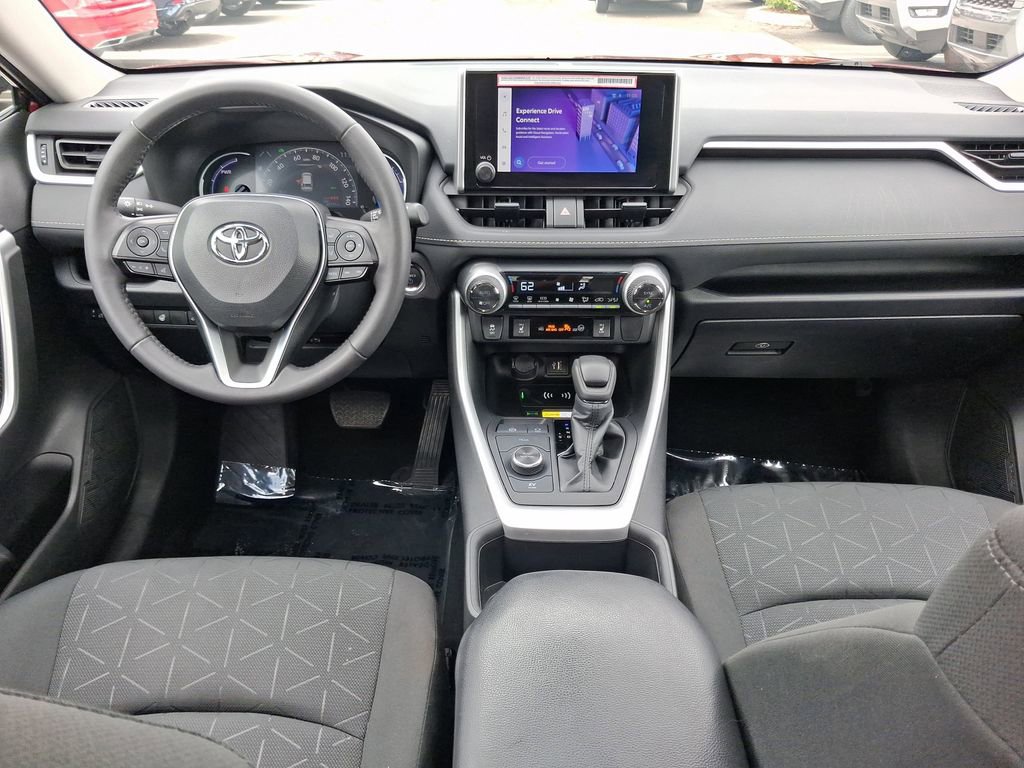 Used 2024 Toyota RAV4 XLE w/ Convenience Package image 9