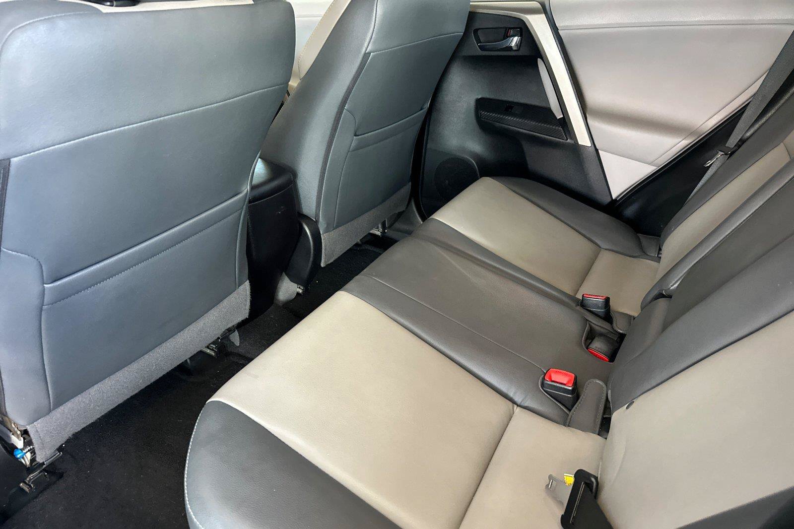 Used 2013 Toyota RAV4 Limited AWD/4WD image 11