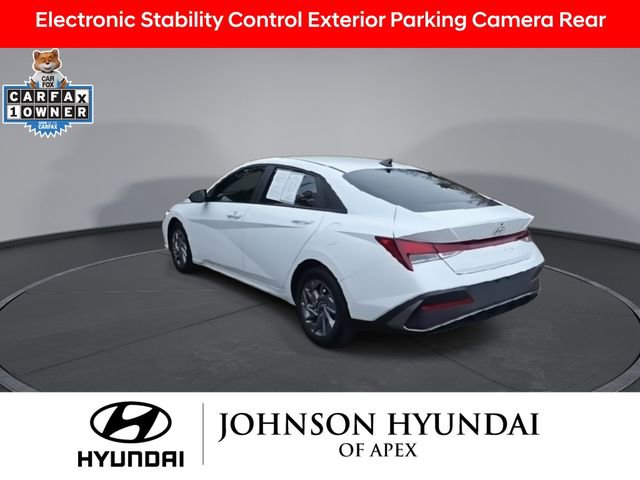 Certified 2024 Hyundai Elantra SEL image 7