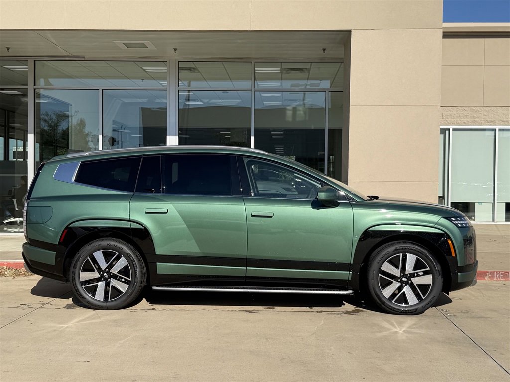 New 2026 Hyundai Ioniq 9 SEL image 3