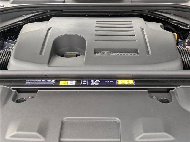 New 2026 Land Rover Range Rover Long Wheelbase SE image 19