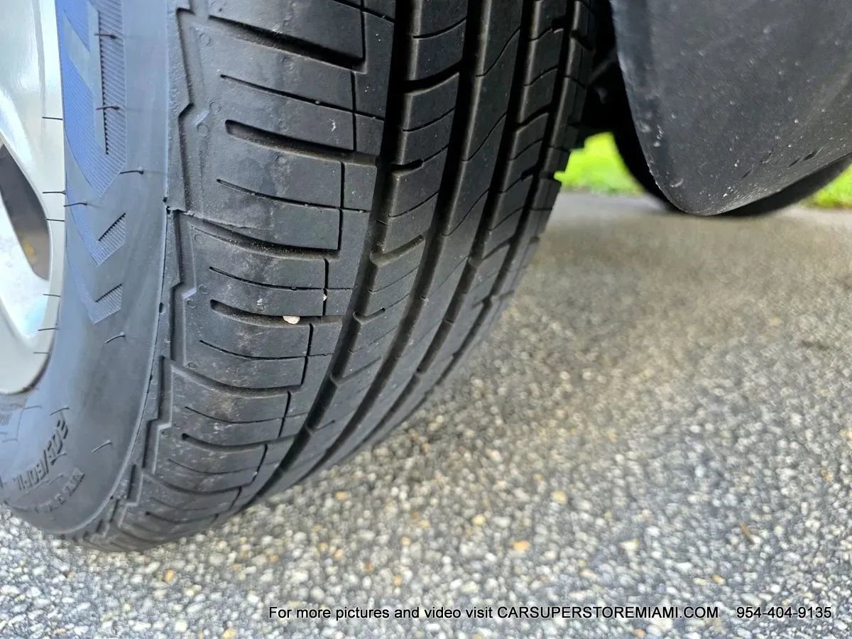 Used 2015 Kia Soul EV FWD image 13