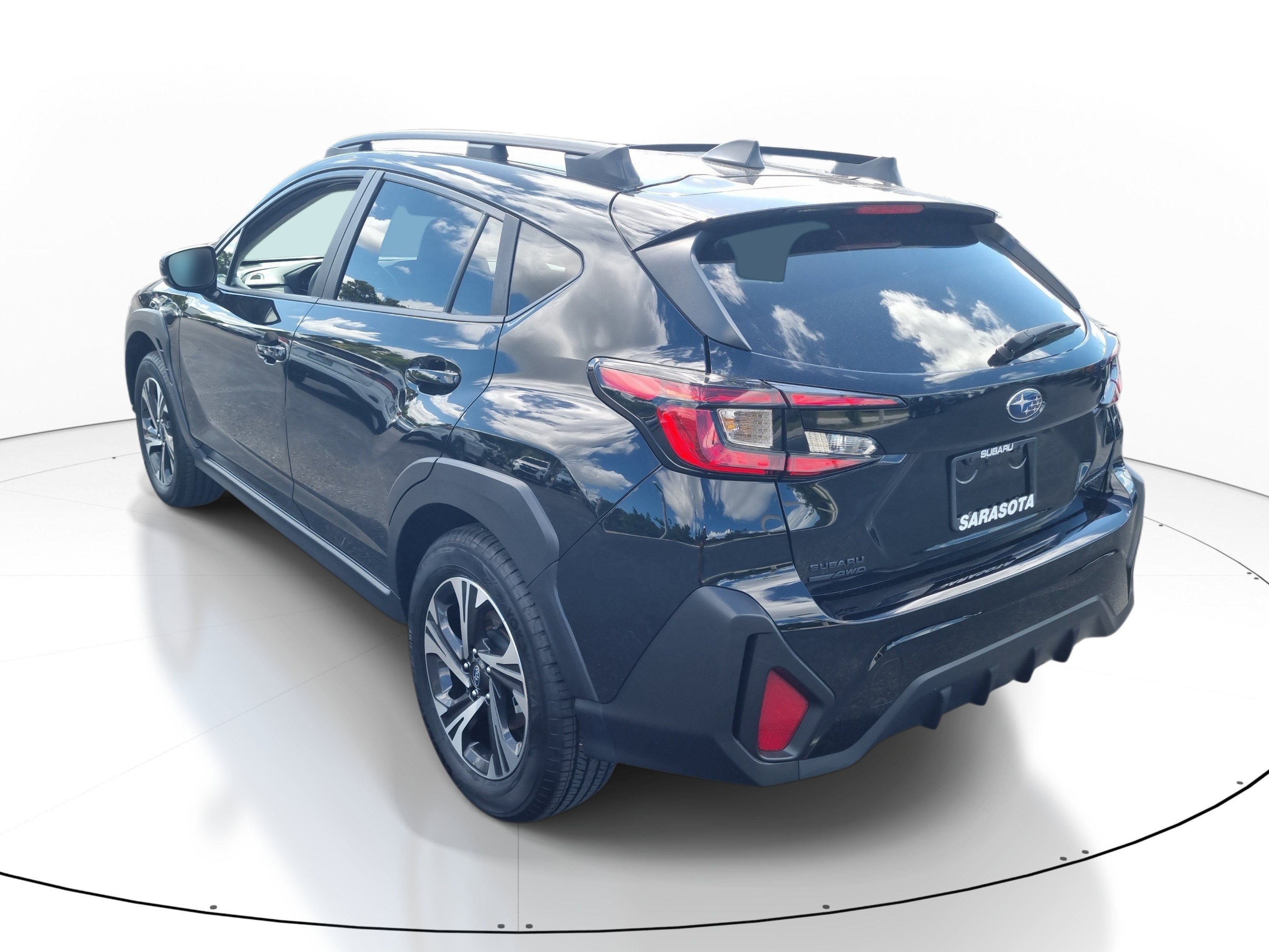 Used 2026 Subaru Crosstrek 2.5i Premium AWD/4WD image 4
