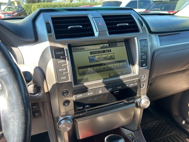 Used 2010 Lexus GX 460 image 22
