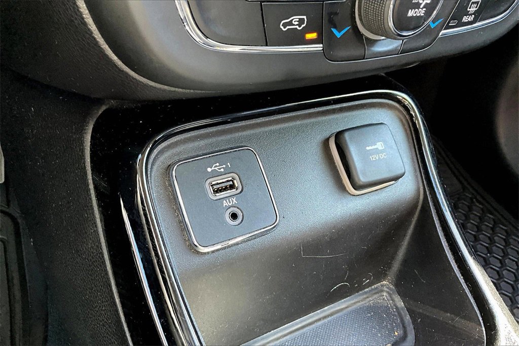 Used 2020 Jeep Compass Limited image 26