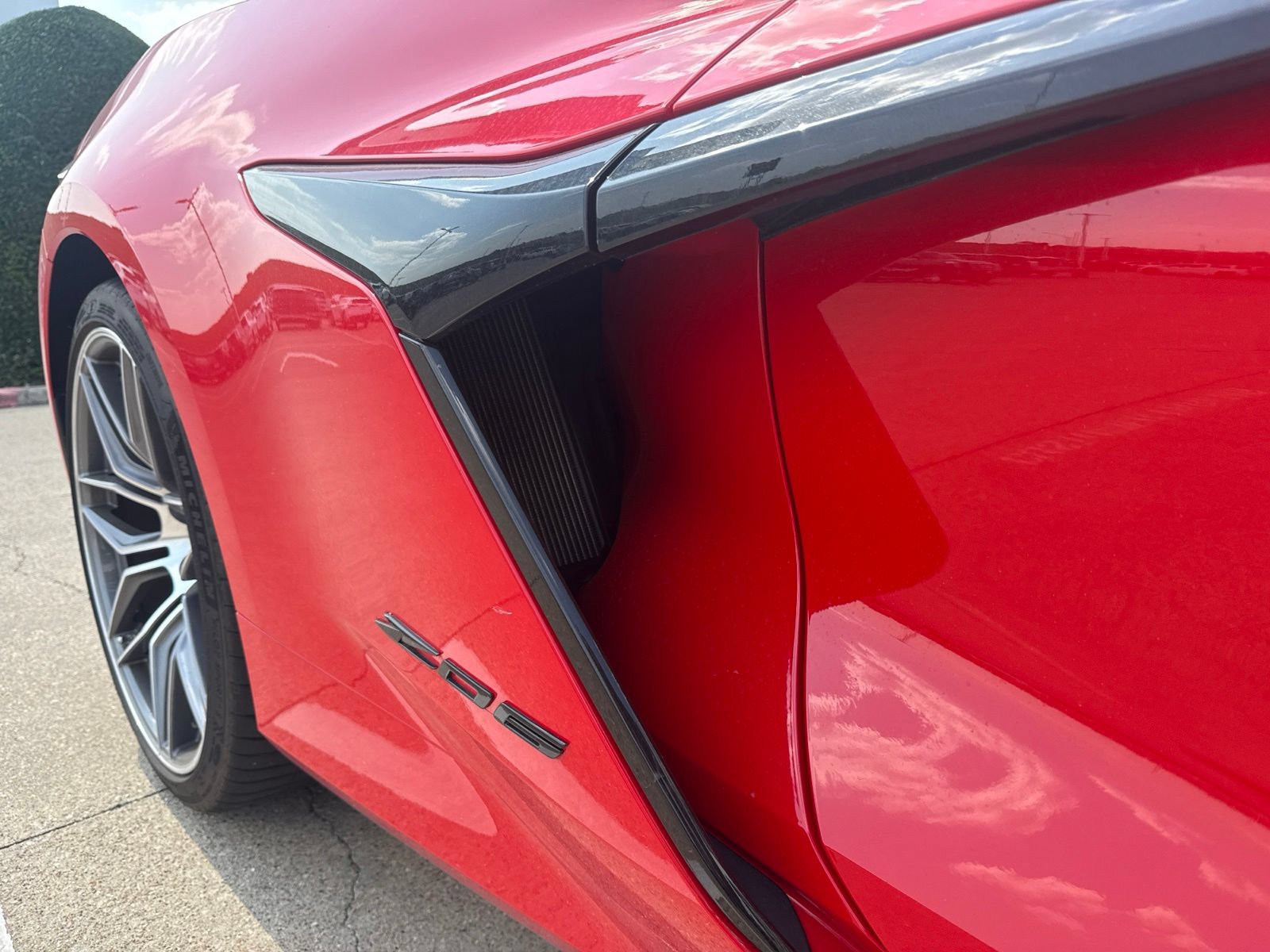 Used 2024 Chevrolet Corvette Z06 RWD image 7