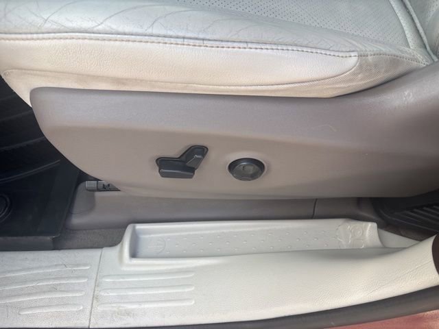 Used 2021 Chrysler Pacifica Touring-L FWD image 10