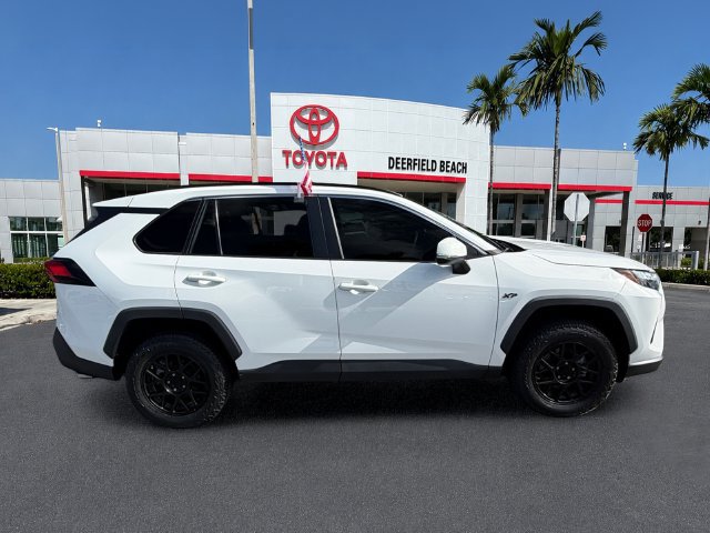 Used 2023 Toyota RAV4 XLE FWD image 8