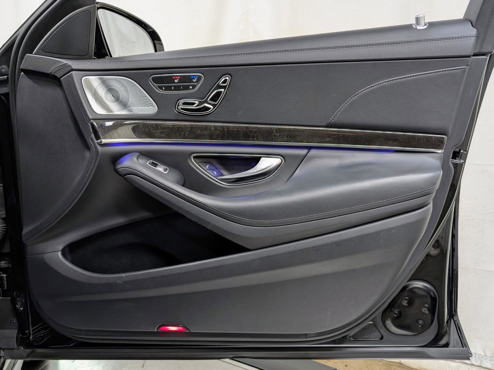 Used 2018 Mercedes-Benz S 450 Sedan image 28