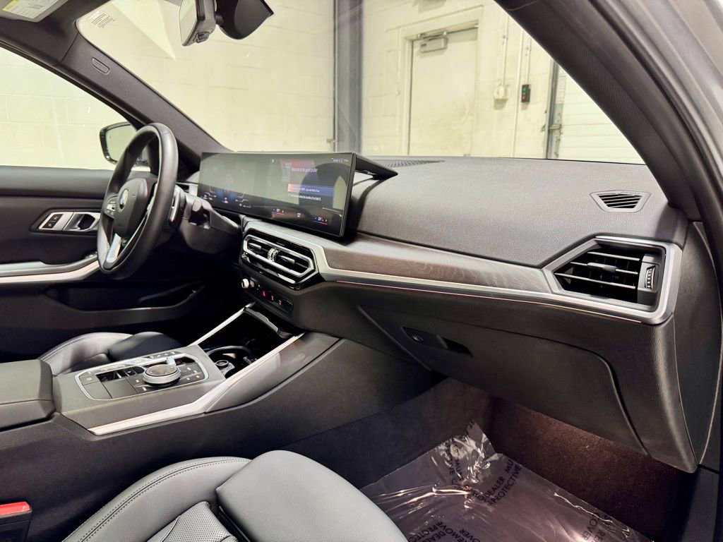 Used 2023 BMW 330i xDrive Sedan w/ Premium Package image 40