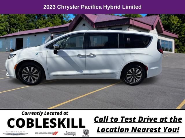 Used 2023 Chrysler Pacifica Limited FWD image 8