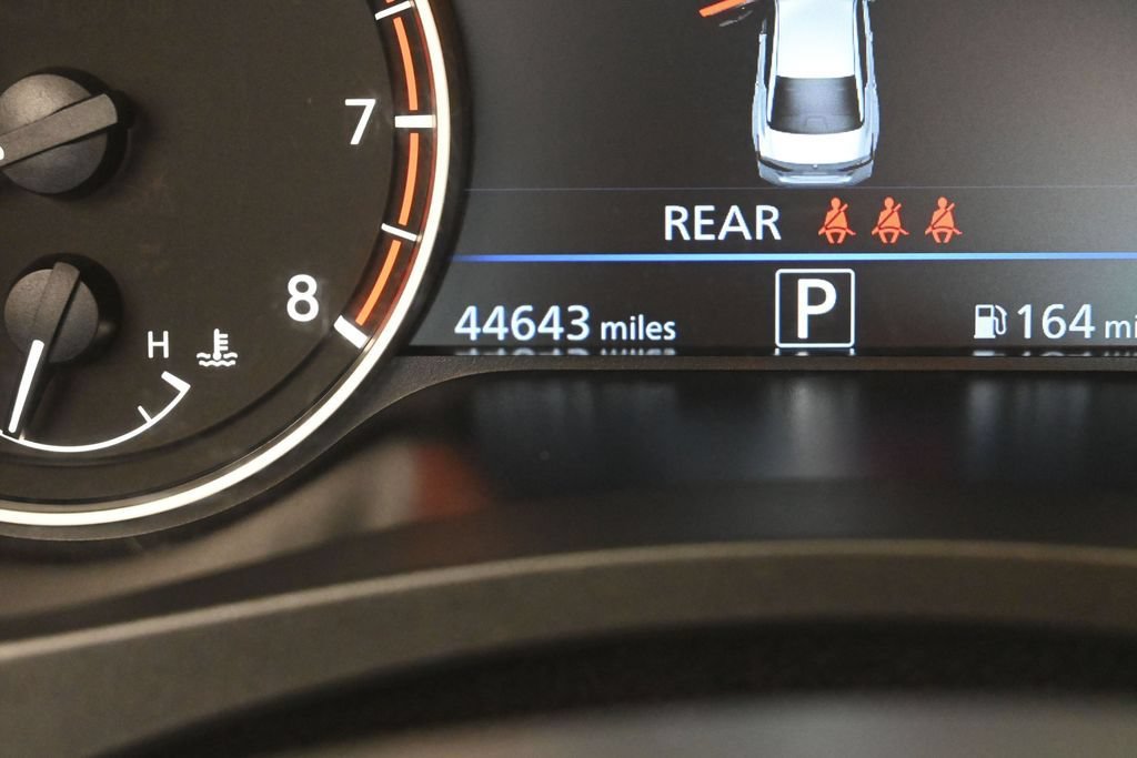 Used 2025 Nissan Altima 2.5 SV FWD image 30