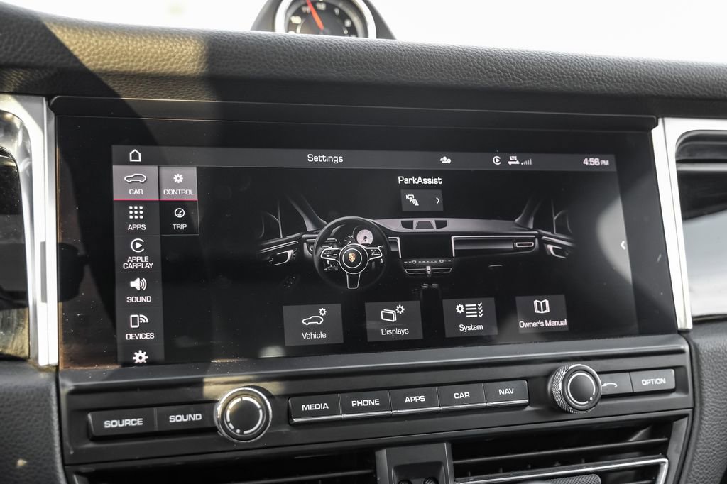 Used 2020 Porsche Macan image 21