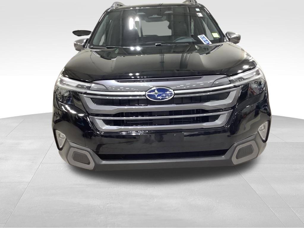 Used 2025 Subaru Forester Limited image 20